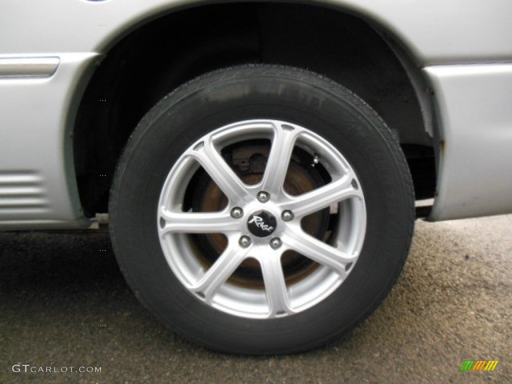 2000 Chrysler Town & Country Limited Custom Wheels Photos