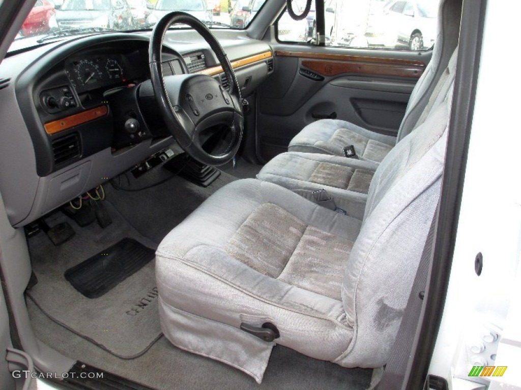 1995 F350 XLT Crew Cab 4x4 Dually - Oxford White / Grey photo #18