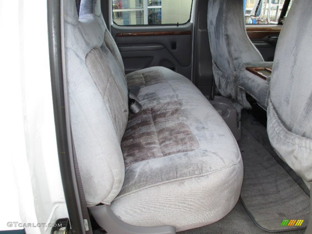 1995 F350 XLT Crew Cab 4x4 Dually - Oxford White / Grey photo #20
