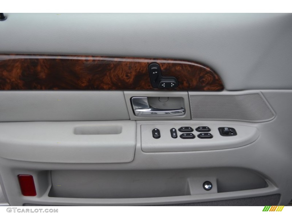2005 Mercury Grand Marquis GS Light Flint Door Panel Photo #76599258