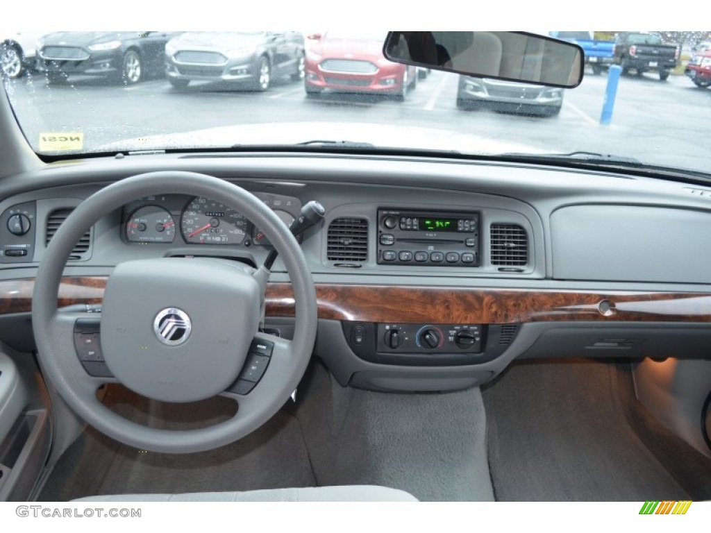 2005 Mercury Grand Marquis GS Dashboard Photos