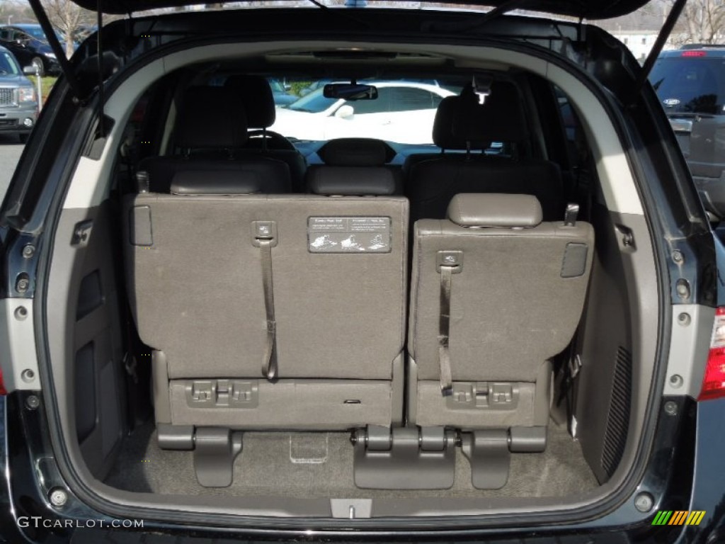 2011 Honda Odyssey Touring Trunk Photos