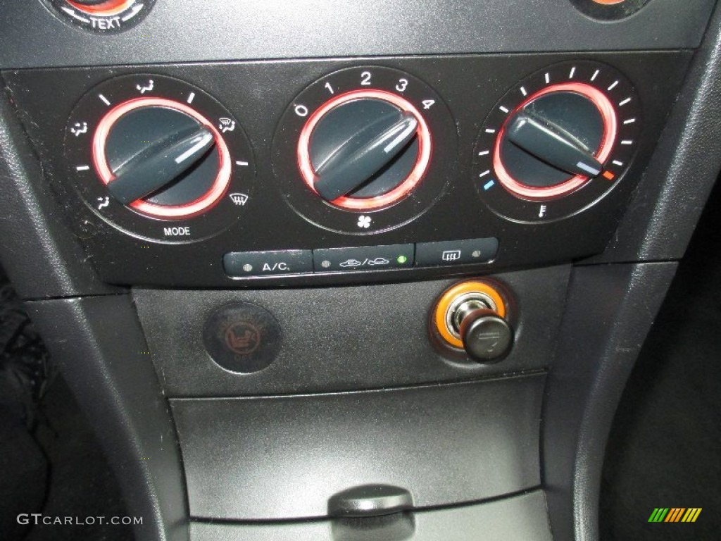 2006 Mazda MAZDA3 s Touring Hatchback Controls Photo #76600191