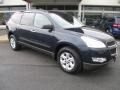 Front 3/4 View of 2010 Traverse LS AWD