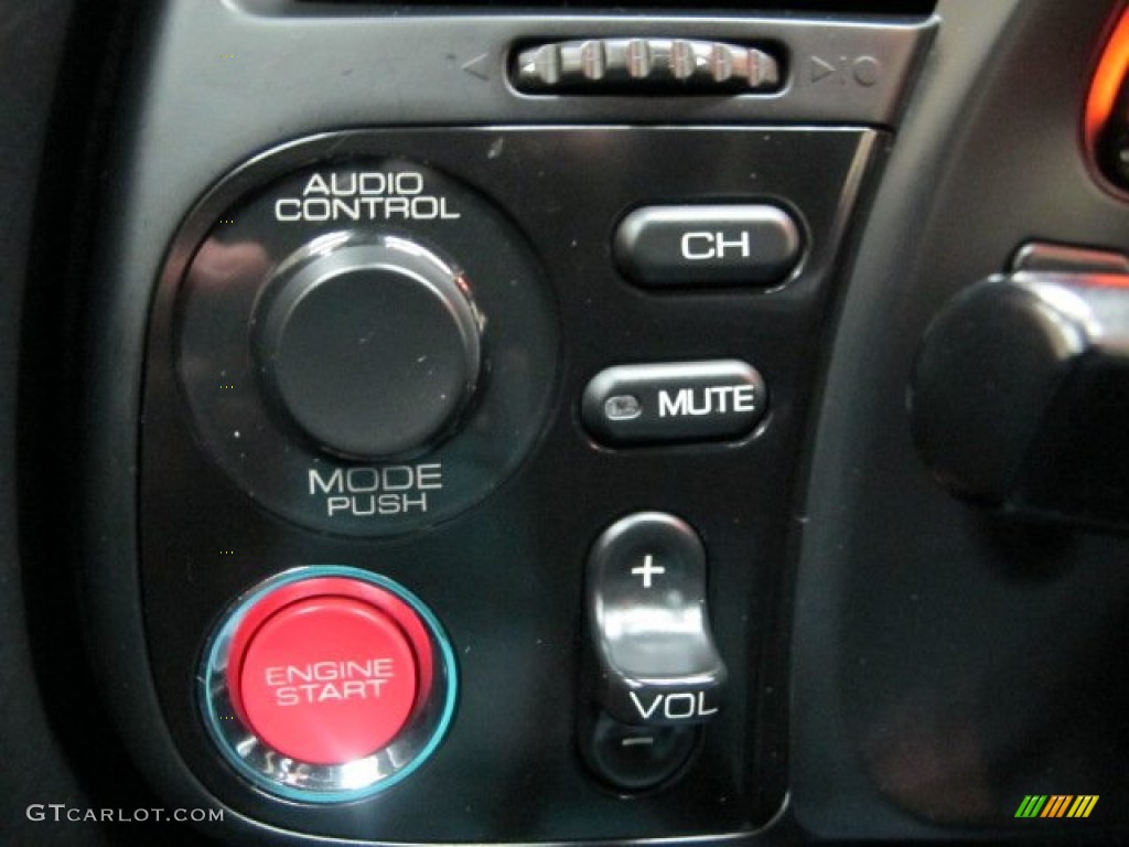 2005 Honda S2000 Roadster Controls Photo #76600570
