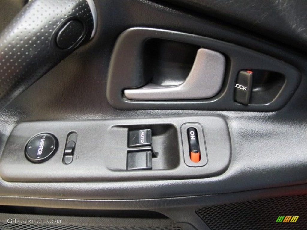 2005 Honda S2000 Roadster Controls Photos