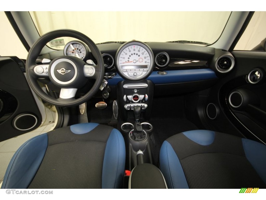 2009 Mini Cooper S Hardtop Black/Pacific Blue Dashboard Photo #76601221