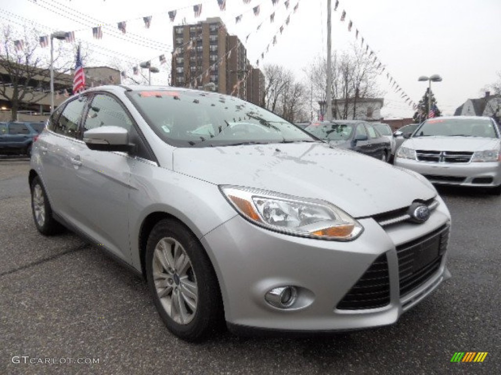 2012 Focus SEL 5-Door - Ingot Silver Metallic / Charcoal Black photo #4