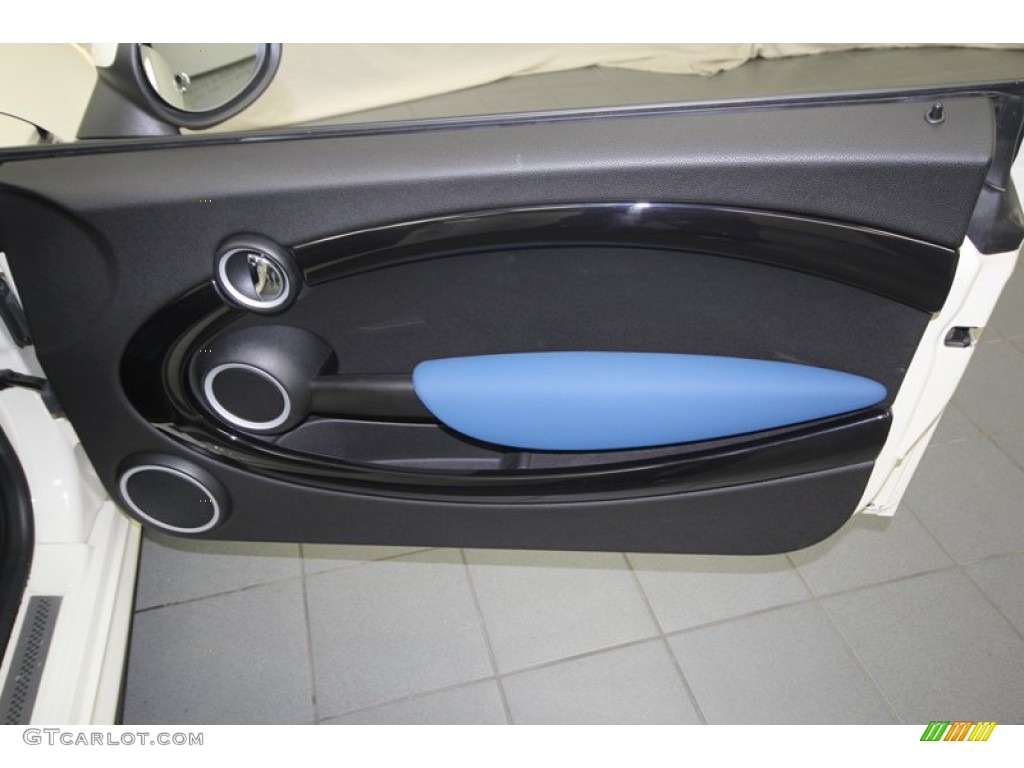 2009 Mini Cooper S Hardtop Black/Pacific Blue Door Panel Photo #76601822