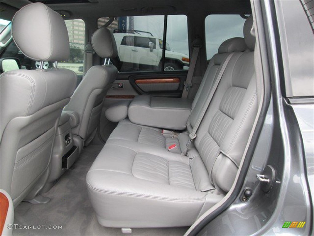 2004 Lexus LX 470 Rear Seat Photo #76601839