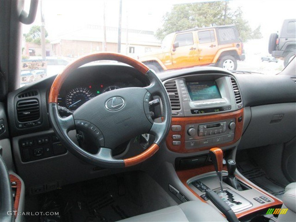 2004 Lexus LX 470 Dashboard Photos