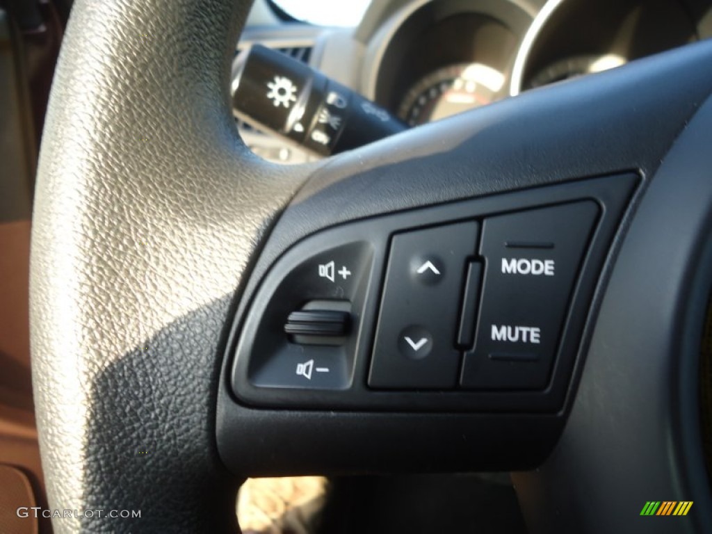 2011 Kia Forte EX Controls Photo #76602661
