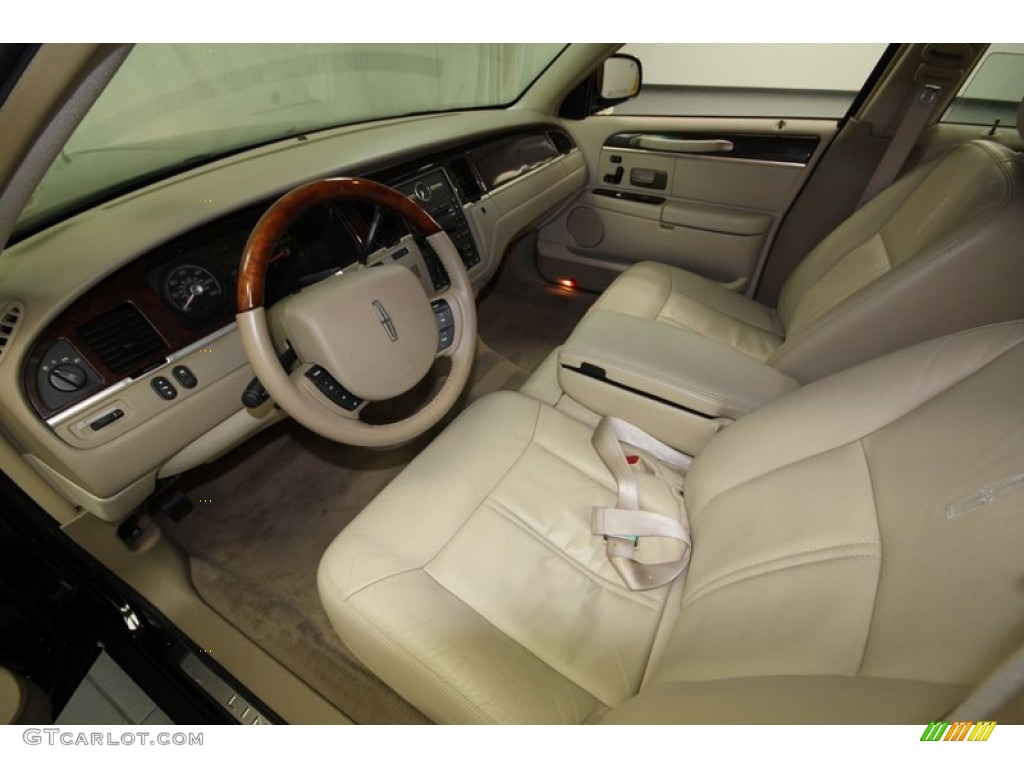 Light Camel Interior 2009 Lincoln Town Car Signature Limited Photo #76604746