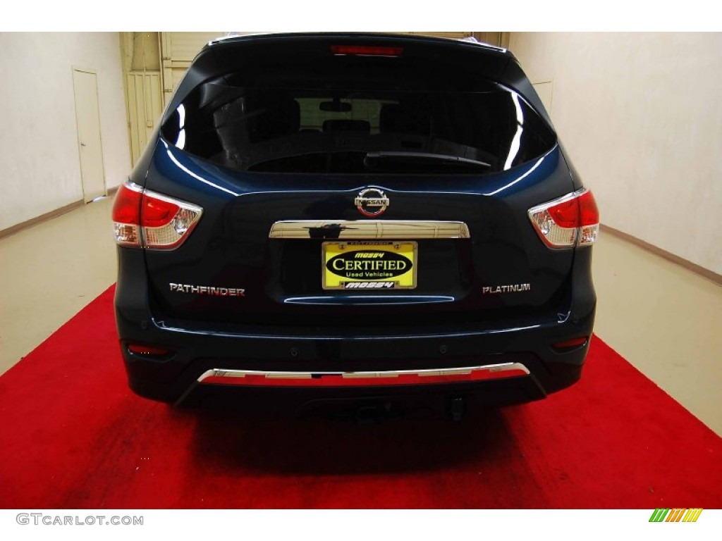 2013 Pathfinder Platinum - Arctic Blue Metallic / Charcoal photo #5
