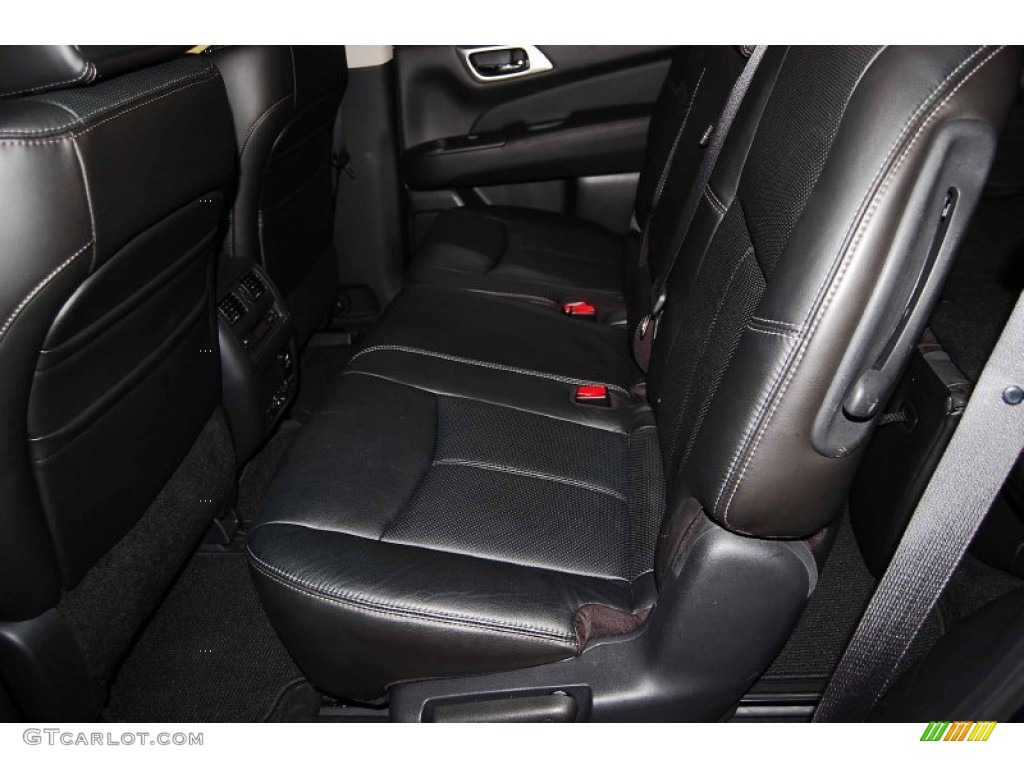 2013 Pathfinder Platinum - Arctic Blue Metallic / Charcoal photo #15