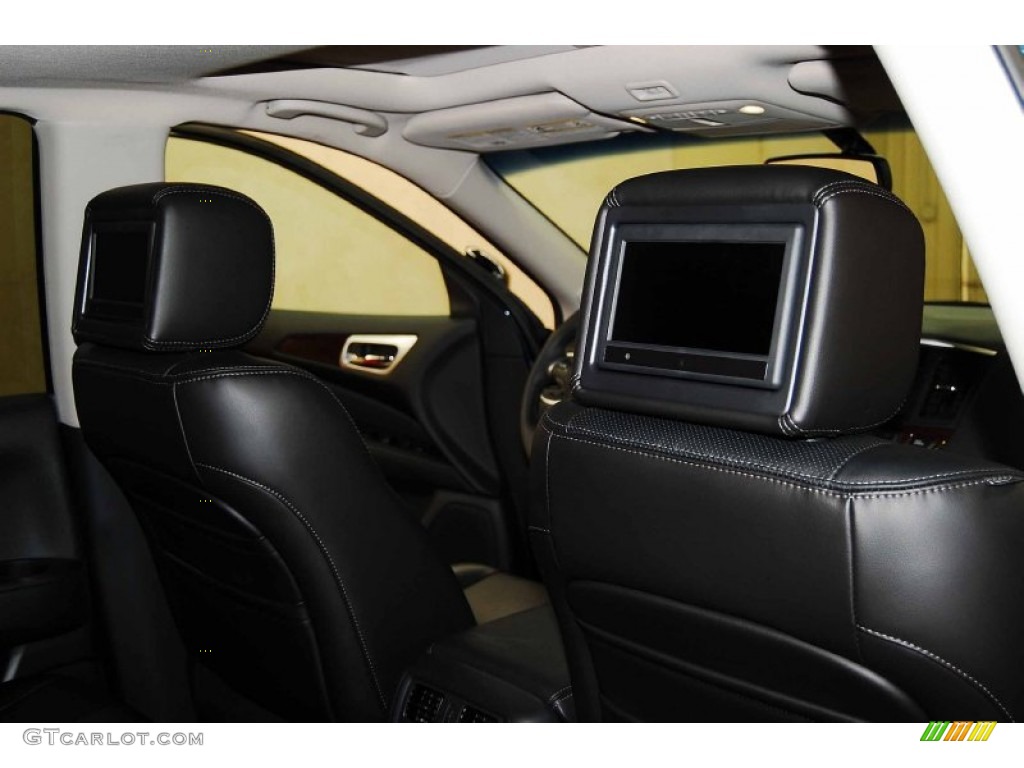 2013 Pathfinder Platinum - Arctic Blue Metallic / Charcoal photo #20