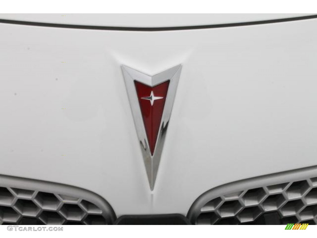 2007 Pontiac Solstice Roadster Marks and Logos Photo #76608517