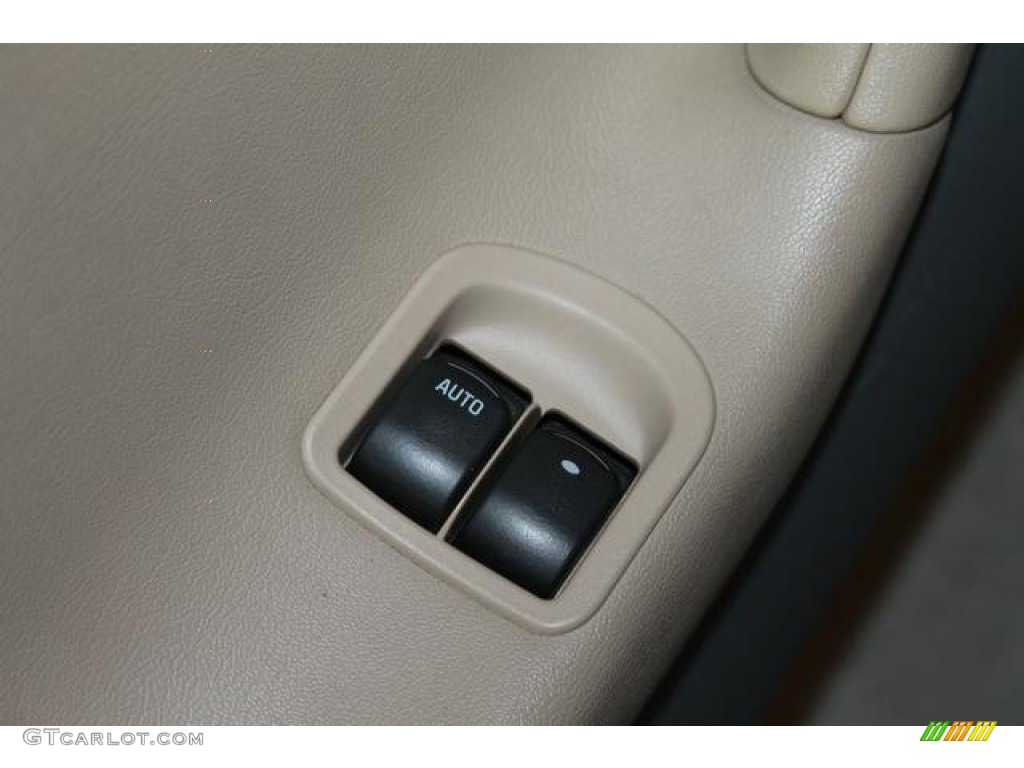 2007 Pontiac Solstice Roadster Controls Photo #76608706