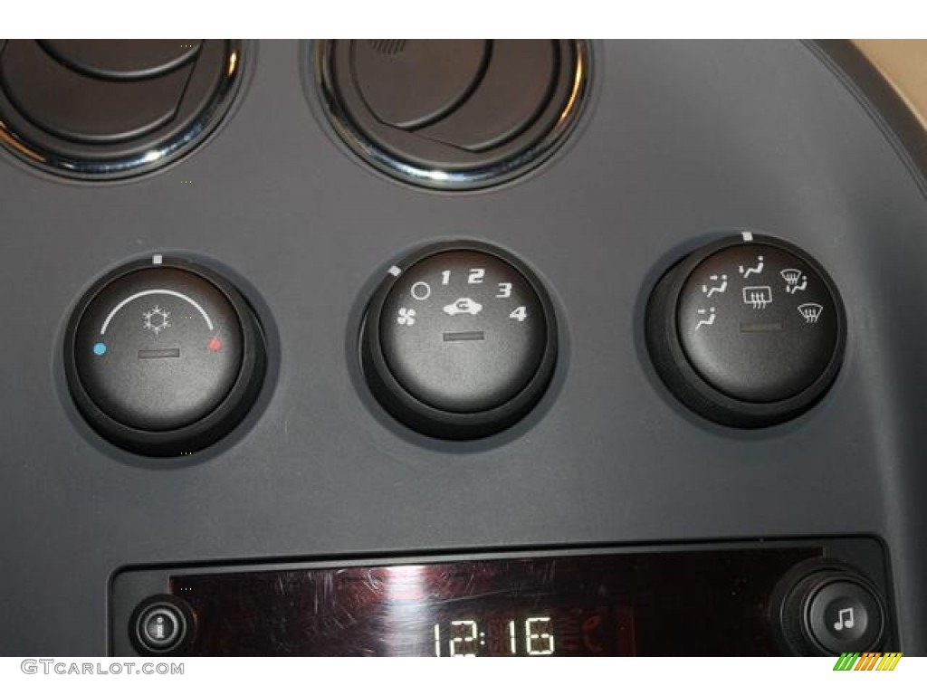 2007 Pontiac Solstice Roadster Controls Photo #76608751