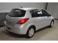 Brillant Silver - Versa 1.8 S Hatchback Photo No. 5