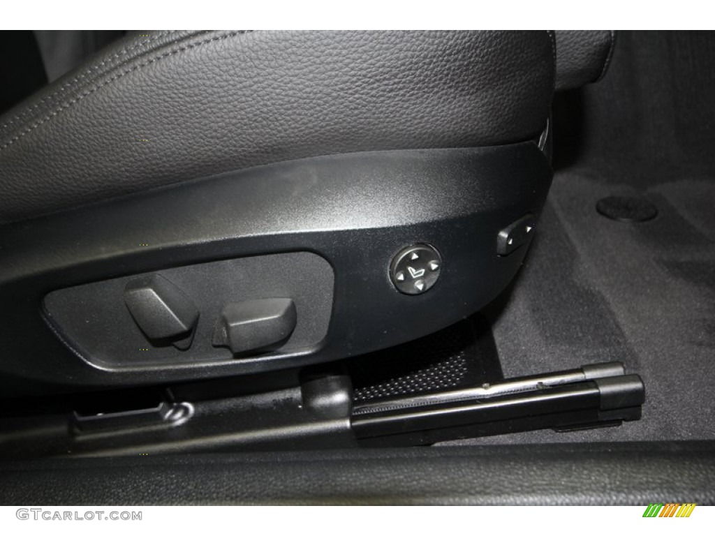 2012 1 Series 135i Convertible - Jet Black / Black photo #33