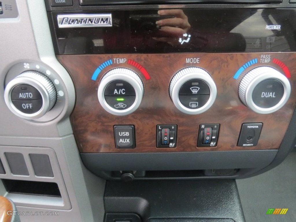 2010 Toyota Tundra Platinum CrewMax 4x4 Dashboard Photos