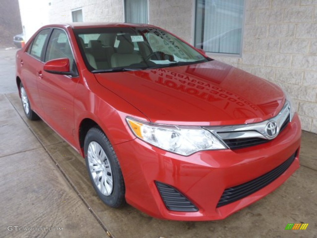 Barcelona Red Metallic 2013 Toyota Camry LE Exterior Photo #76614114