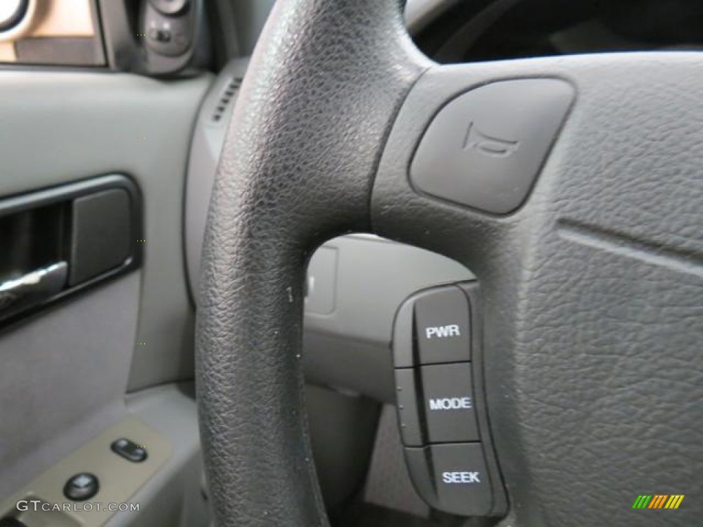 2008 Suzuki Forenza Standard Forenza Model Controls Photo #76614753