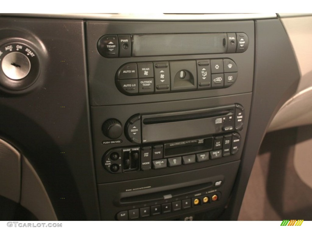 2005 Chrysler Pacifica Touring AWD Controls Photo #76617452