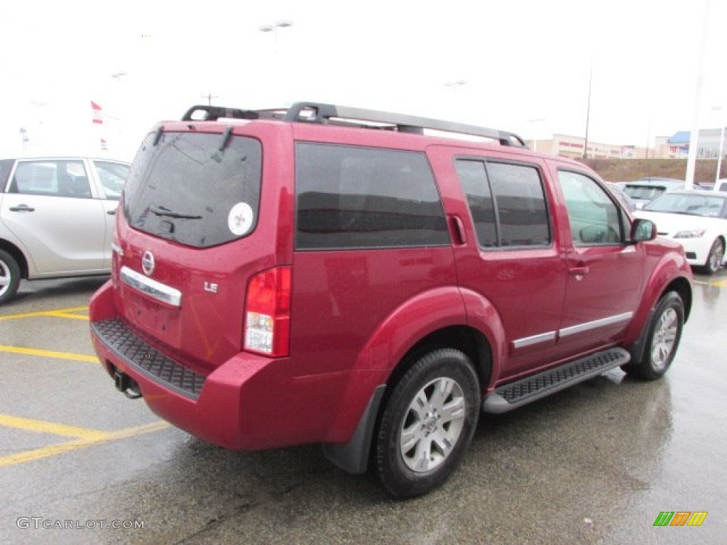 2008 Pathfinder LE 4x4 - Red Brawn / Cafe Latte photo #6