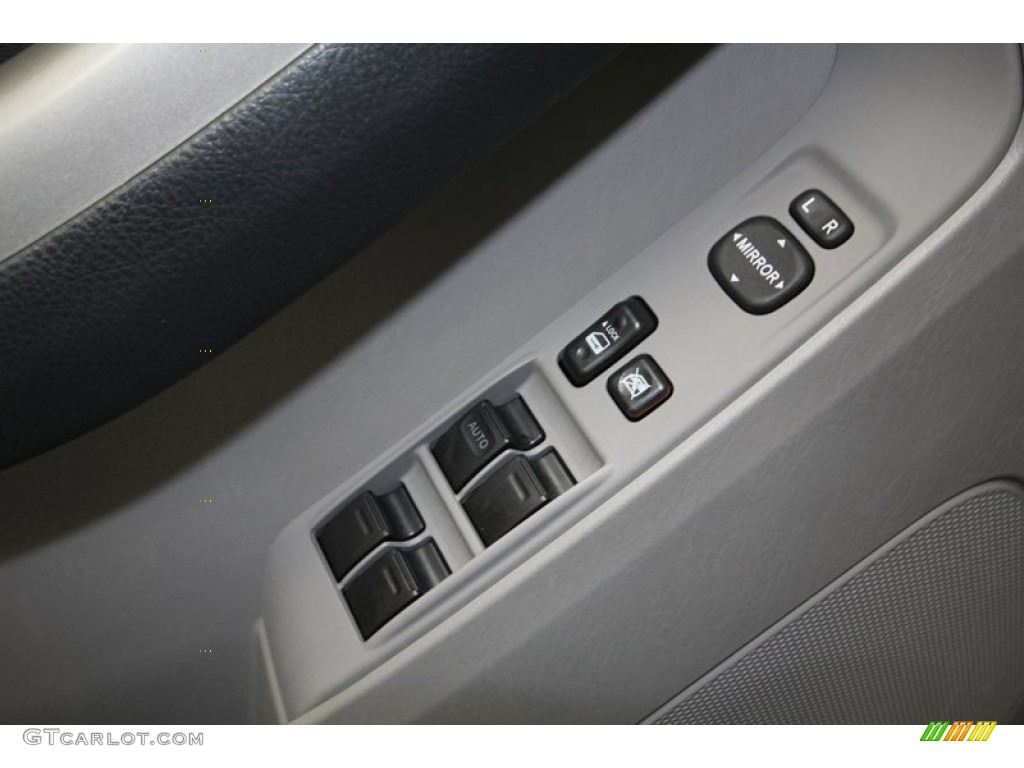 2009 Toyota 4Runner Urban Runner Controls Photo #76620379