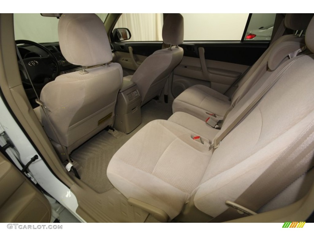 2010 Toyota Highlander Standard Highlander Model Rear Seat Photo #76620835