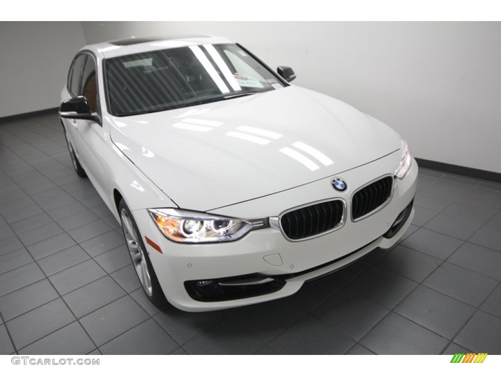 2013 3 Series 335i Sedan - Alpine White / Black photo #6