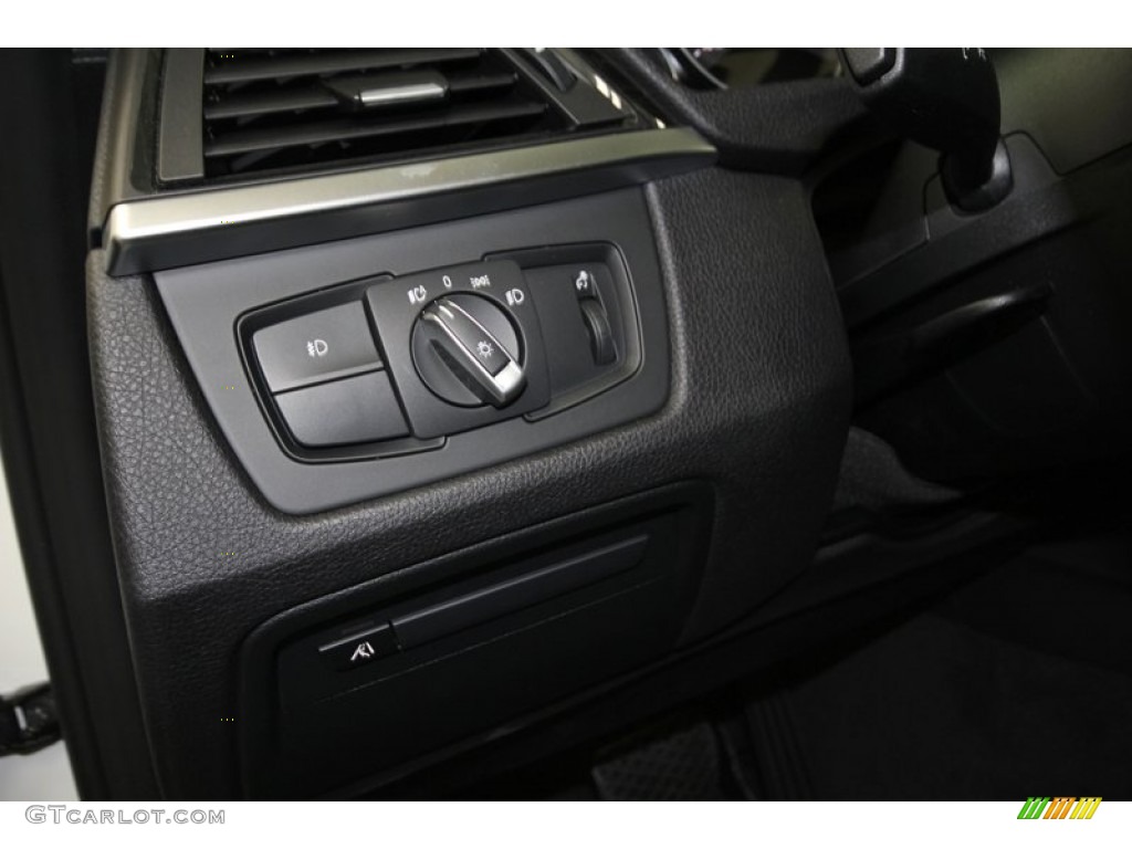 2013 3 Series 335i Sedan - Alpine White / Black photo #24