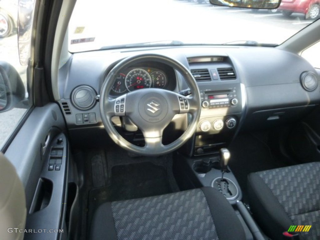 2007 Suzuki SX4 Convenience AWD Dashboard Photos