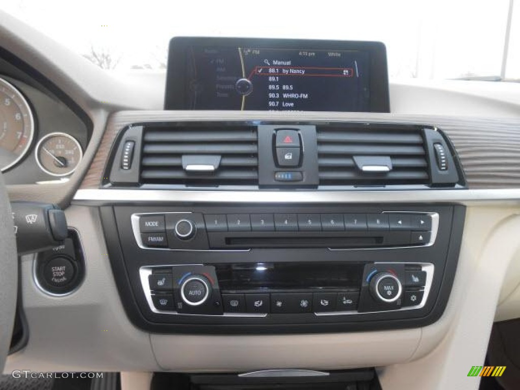 2012 BMW 3 Series 328i Sedan Controls Photo #76624956