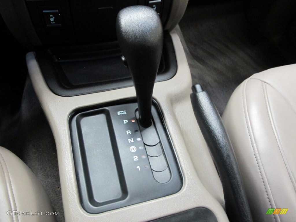 2002 Jeep Grand Cherokee Limited Transmission Photos