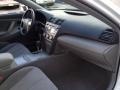 Super White - Camry LE Photo No. 20