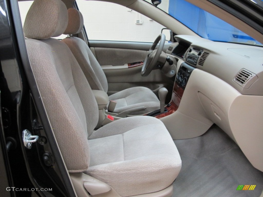 2004 Corolla LE - Black / Pebble Beige photo #19