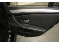 Black Sapphire Metallic - M5 Sedan Photo No. 35