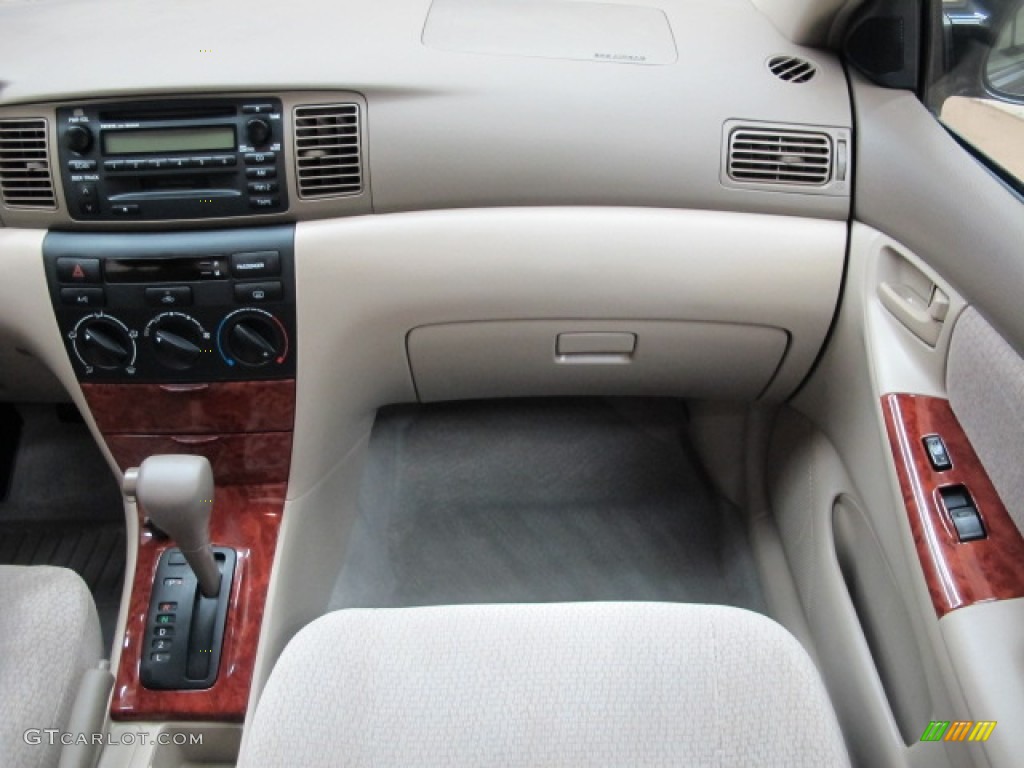 2004 Corolla LE - Black / Pebble Beige photo #22