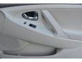 Super White - Camry Hybrid Photo No. 17