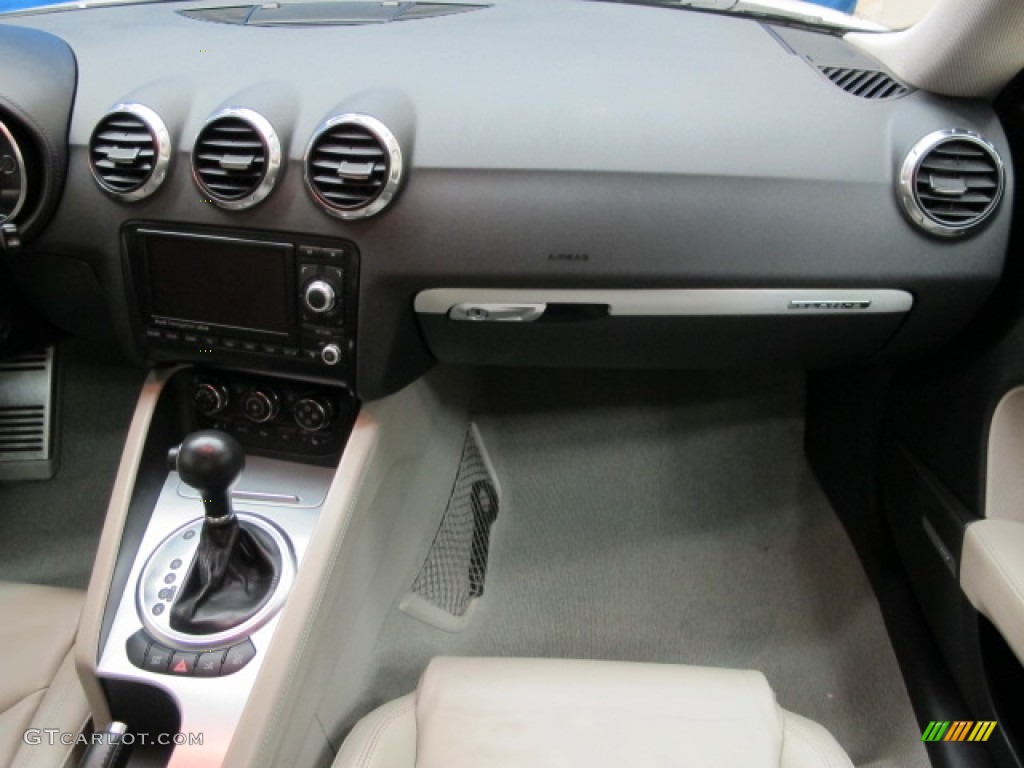 2008 Audi TT 3.2 quattro Coupe Limestone Grey Dashboard Photo #76630639