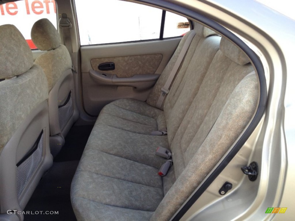 2001 Hyundai Elantra GLS Rear Seat Photo #76631496