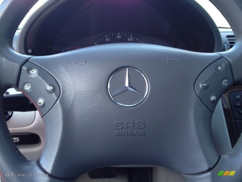 2003 Mercedes-Benz C 320 4Matic Wagon Controls Photos
