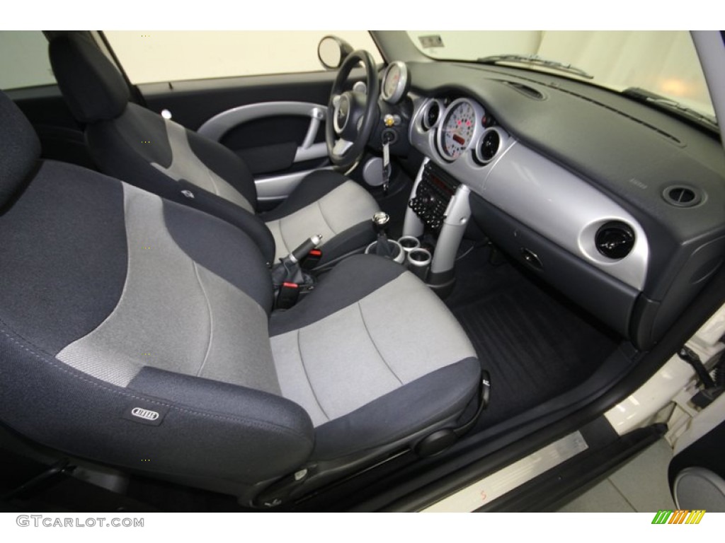 2006 Mini Cooper S Hardtop Front Seat Photo #76632270