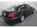 Black - E 320 CDI Sedan Photo No. 11