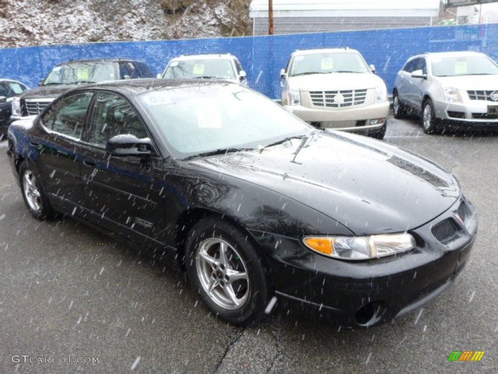 2003 Grand Prix GTP Sedan - Black / Graphite photo #3