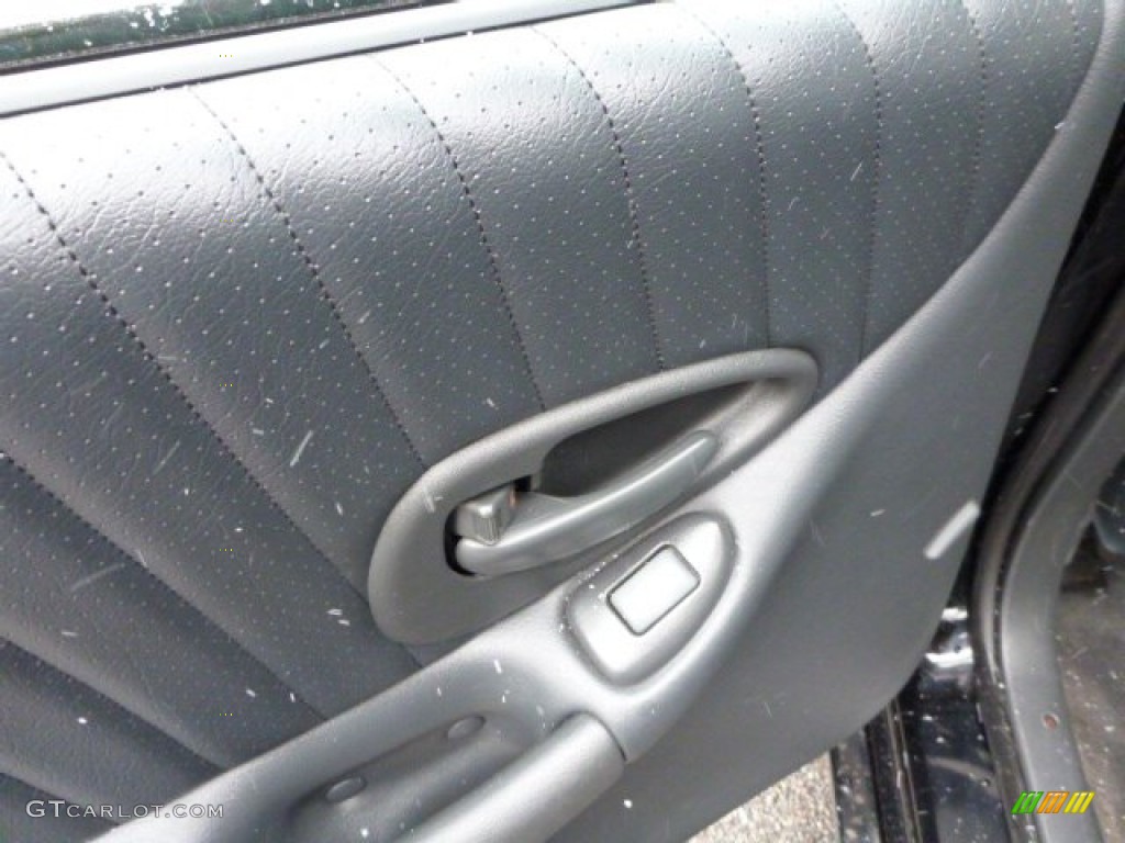2003 Grand Prix GTP Sedan - Black / Graphite photo #14