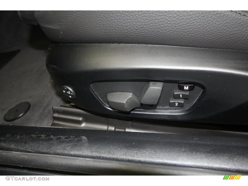 2012 BMW 3 Series 335is Convertible Controls Photo #76635624